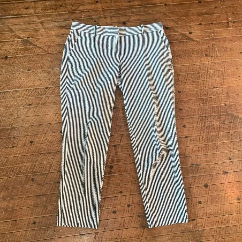 J Crew pinstripe seersucker Cafe Capri vacationcore 4 pants
